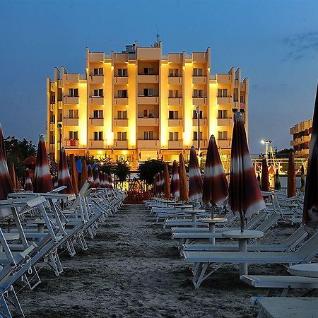 Hotel Life Rimini Exterior photo